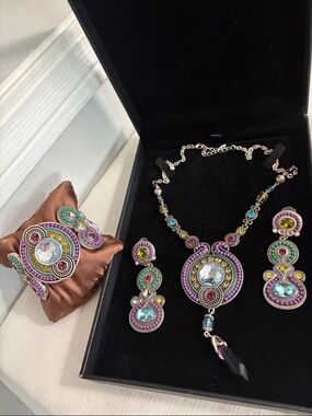 Elegant Handcrafted Multicolor Beaded Necklace & Earring Set with bracelet